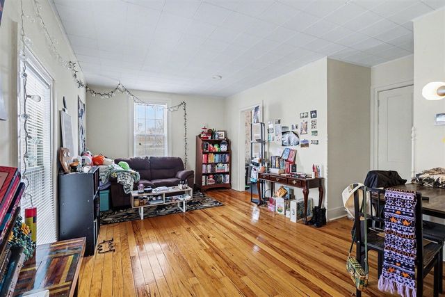 222 N Eagle Street, Marshall, MI 49068