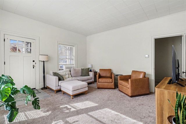 222 N Eagle Street, Marshall, MI 49068