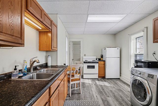 222 N Eagle Street, Marshall, MI 49068