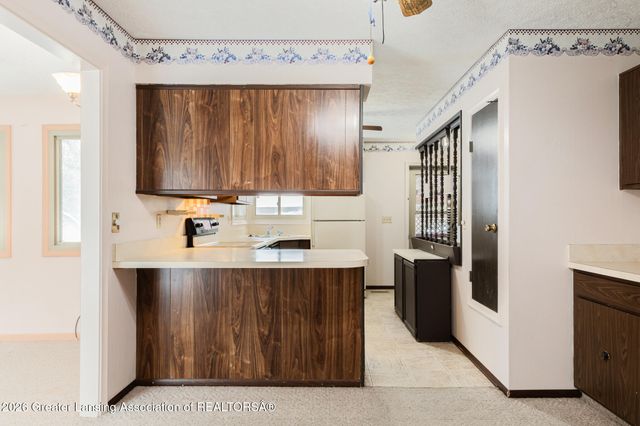 13894 Luroma Circle, Dewitt, MI 48820