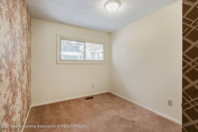 13894 Luroma Circle, Dewitt, MI 48820