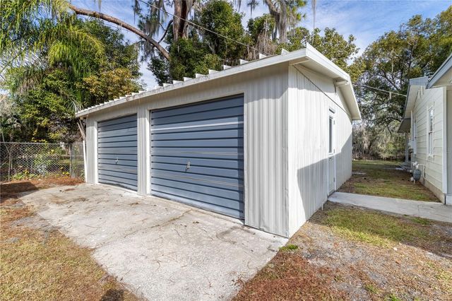 11807 OCKLAWAHA DRIVE, Leesburg, FL 34788