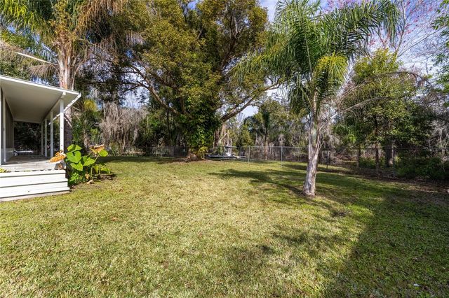 11807 OCKLAWAHA DRIVE, Leesburg, FL 34788