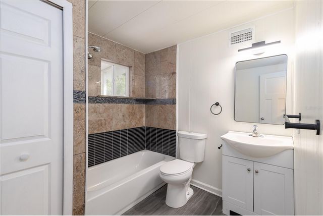 11807 OCKLAWAHA DRIVE, Leesburg, FL 34788