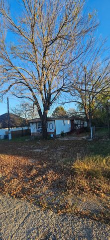 2209 Angelina Street, Granbury, TX 76048