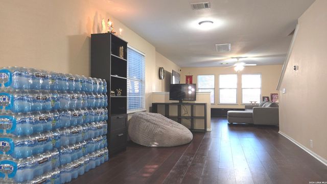 9530 Ascending, Converse, TX 78109