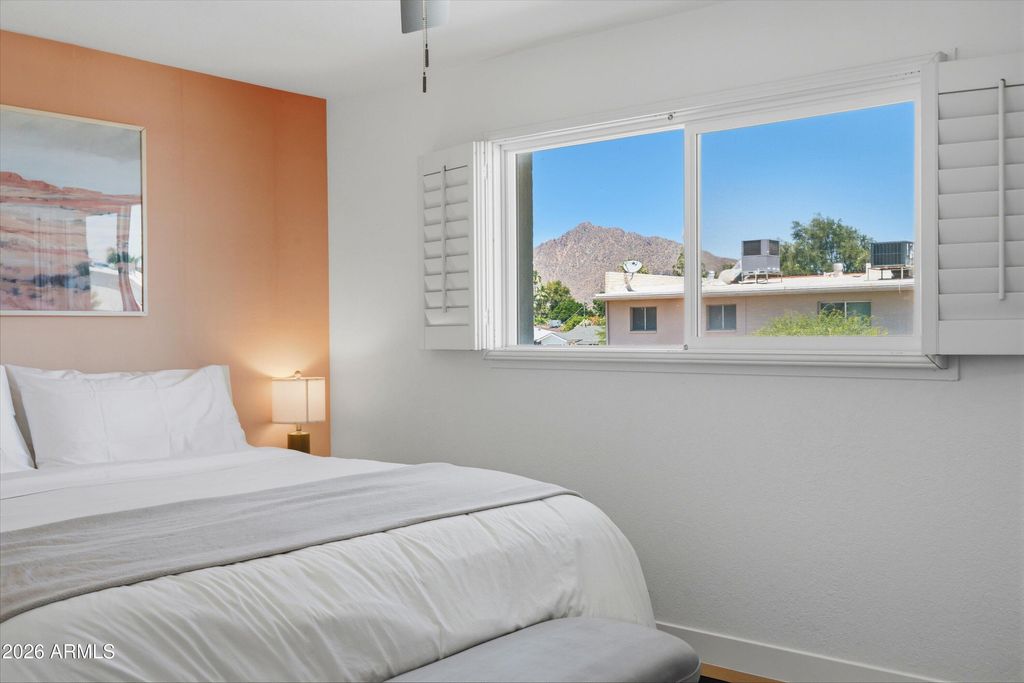 Image 16 of property listing at 6833 E OSBORN Road D, Scottsdale, AZ 85251