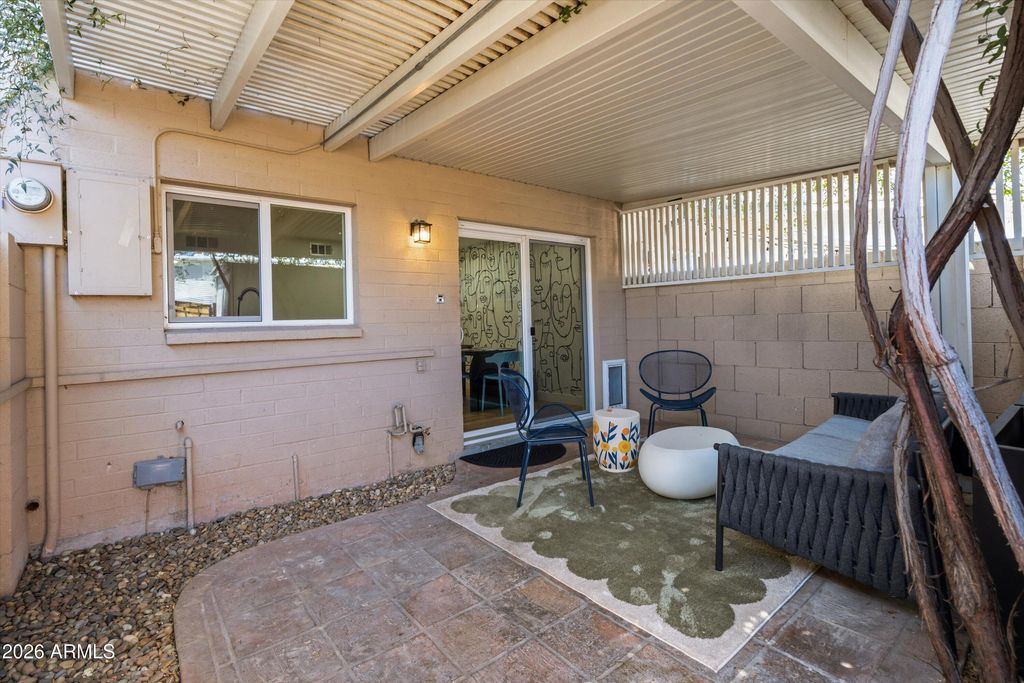 Image 24 of property listing at 6833 E OSBORN Road D, Scottsdale, AZ 85251