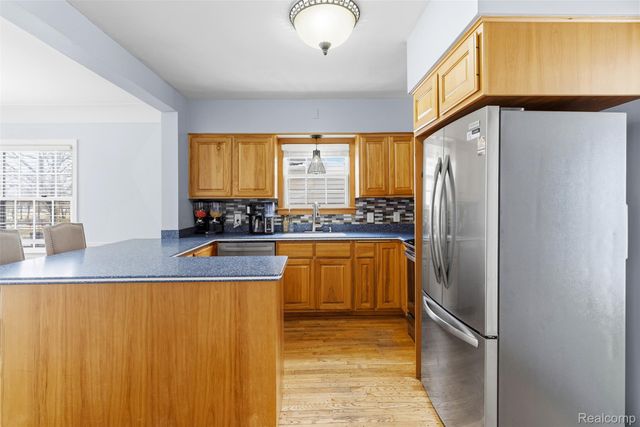 1114 W Vernon Drive, Flint, MI 48503