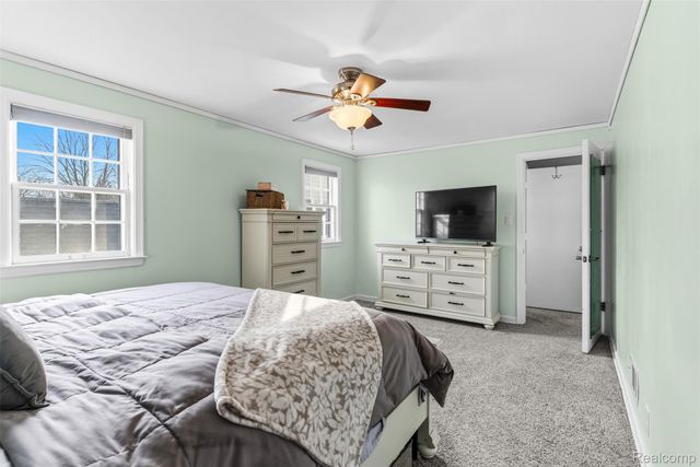 1114 W Vernon Drive, Flint, MI 48503