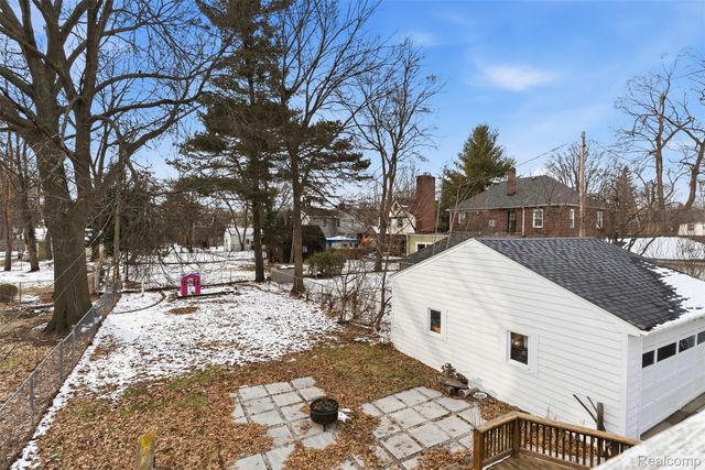 1114 W Vernon Drive, Flint, MI 48503