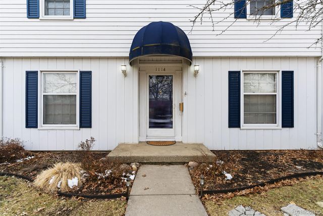 1114 W Vernon Drive, Flint, MI 48503