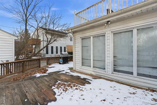 1114 W Vernon Drive, Flint, MI 48503