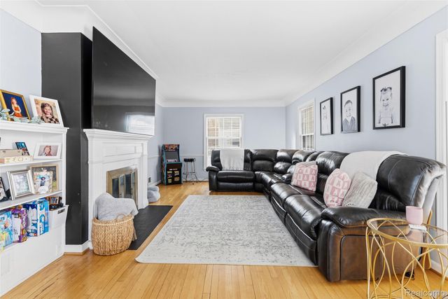 1114 W Vernon Drive, Flint, MI 48503