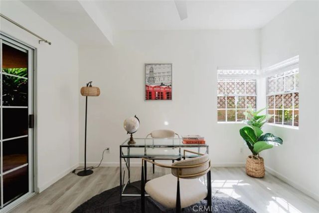 435 E Valencia 105, Burbank, CA 91501