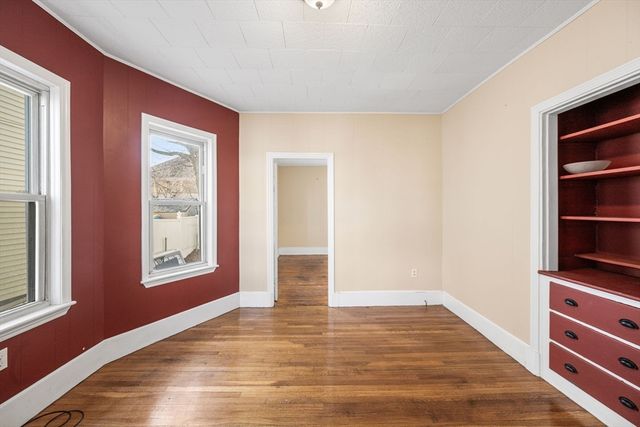 12 Porter St 1, Everett, MA 02149