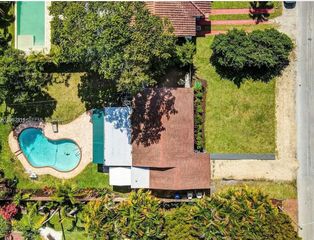 1728 NE 17th Ter, Fort Lauderdale, FL 33305