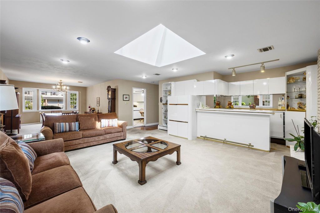 2 Erita Lane, Smithtown, NY 11787 — photo 5