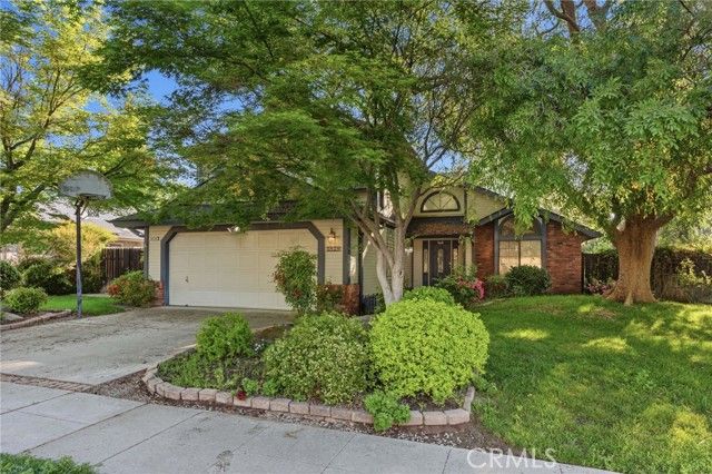 6424 Vagedes, Fresno, CA 93711