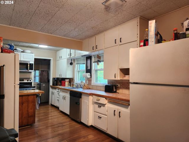 2887 E St, Washougal, WA 98671