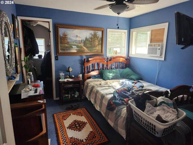 2887 E St, Washougal, WA 98671