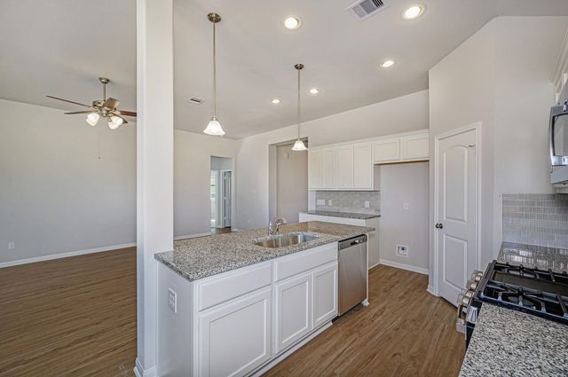11111 Lulu, Willis, TX 77318