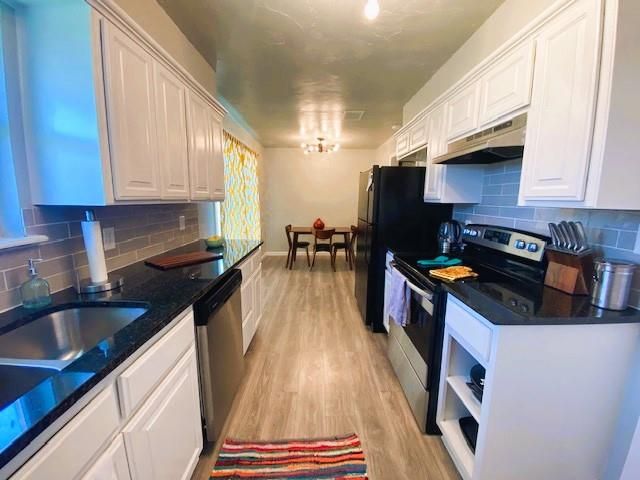 1100 ELMHURST Drive, Moore, OK 73160