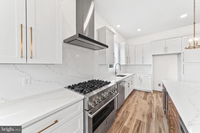 179 ELLICOTT RD, Avondale, PA 19311