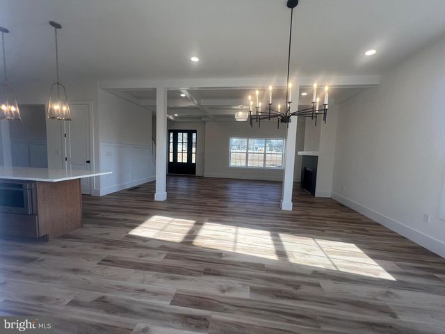 179 ELLICOTT RD, Avondale, PA 19311