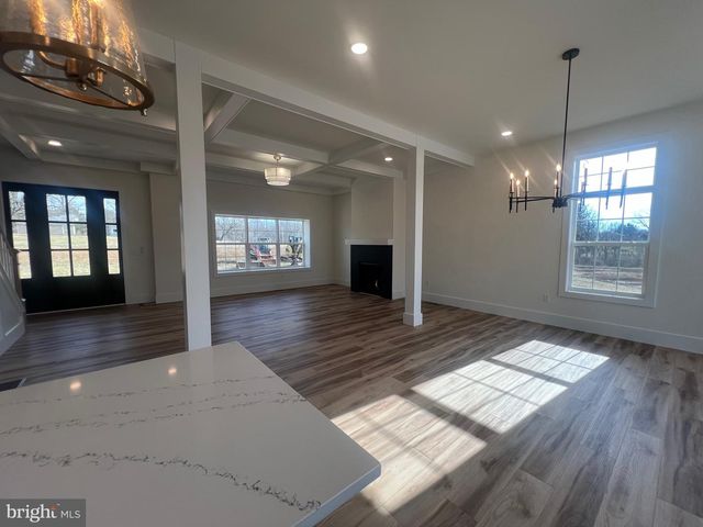 179 ELLICOTT RD, Avondale, PA 19311