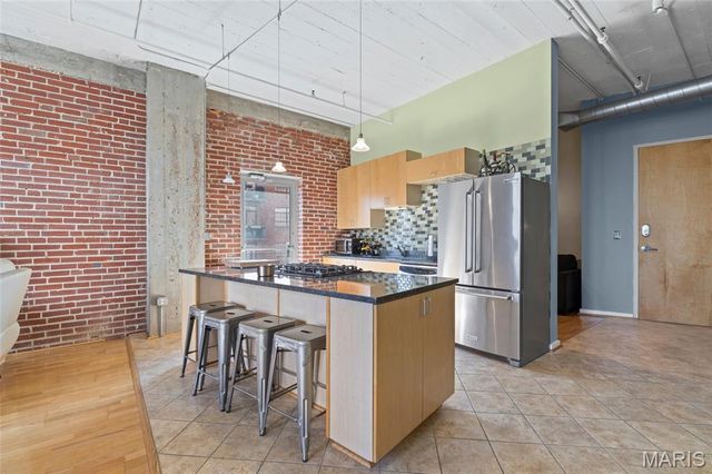 1627 Locust Street 406, St Louis, MO 63103