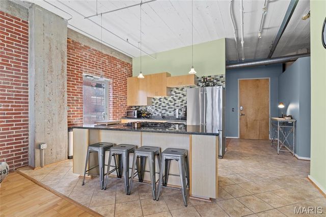 1627 Locust Street 406, St Louis, MO 63103