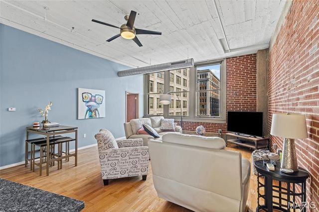 1627 Locust Street 406, St Louis, MO 63103