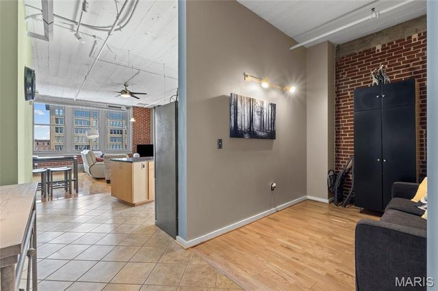1627 Locust Street 406, St Louis, MO 63103
