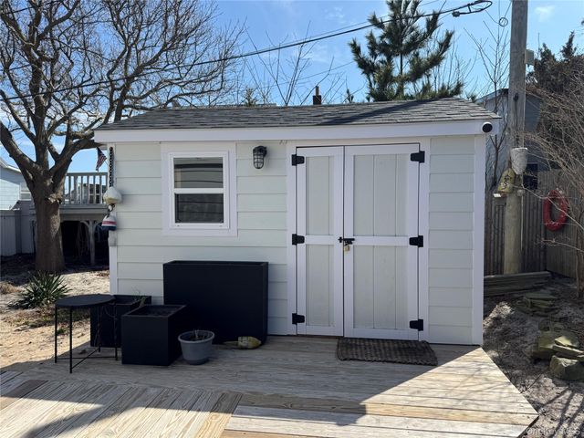 106 Oak Beach Road, Oak Beach, NY 11702
