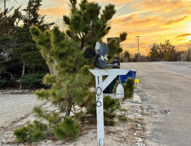 106 Oak Beach Road, Oak Beach, NY 11702