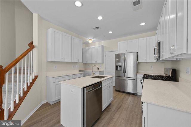 9812 PICKENS PL, Manassas Park, VA 20111