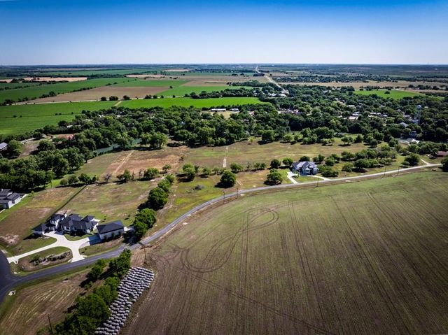 110 Rustic River RD, Martindale, TX 78655