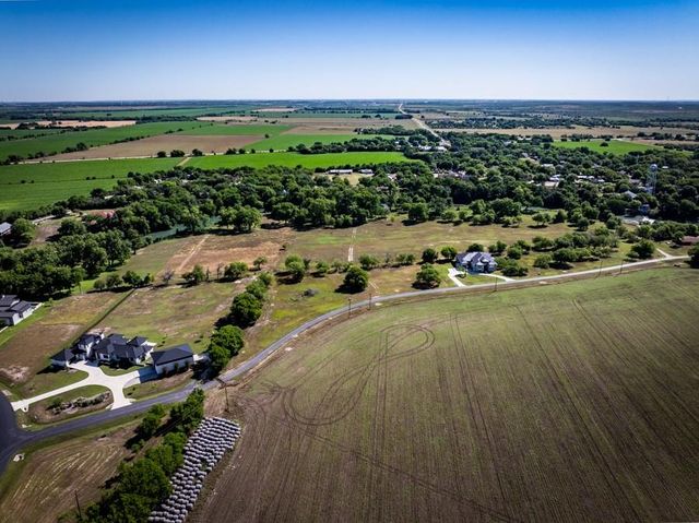 110 Rustic River RD, Martindale, TX 78655