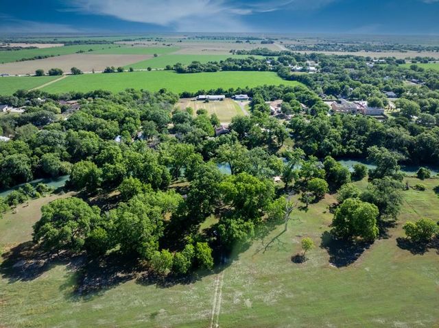 110 Rustic River RD, Martindale, TX 78655