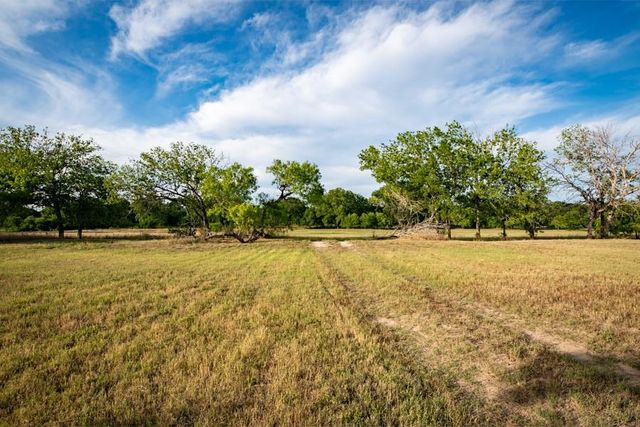 110 Rustic River RD, Martindale, TX 78655