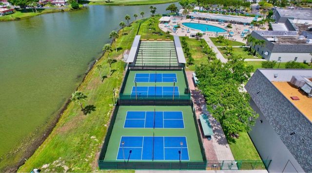 942 Normandy T Trail 942, Delray Beach, FL 33484