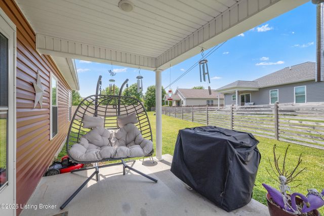 2012 Lucille Routt Ct, Lawrenceburg, KY 40342