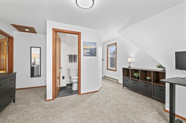 2853 N 87th STREET, Milwaukee, WI 53222