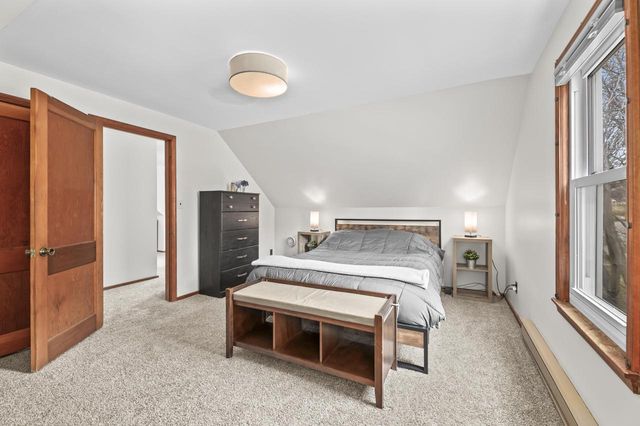 2853 N 87th STREET, Milwaukee, WI 53222