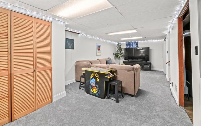 2853 N 87th STREET, Milwaukee, WI 53222