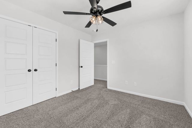 301 Wesson Dr, Clarksville, TN 37043