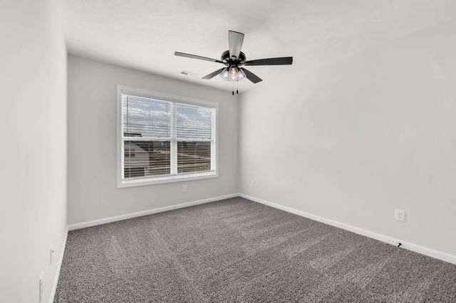 301 Wesson Dr, Clarksville, TN 37043