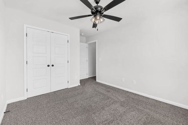 301 Wesson Dr, Clarksville, TN 37043