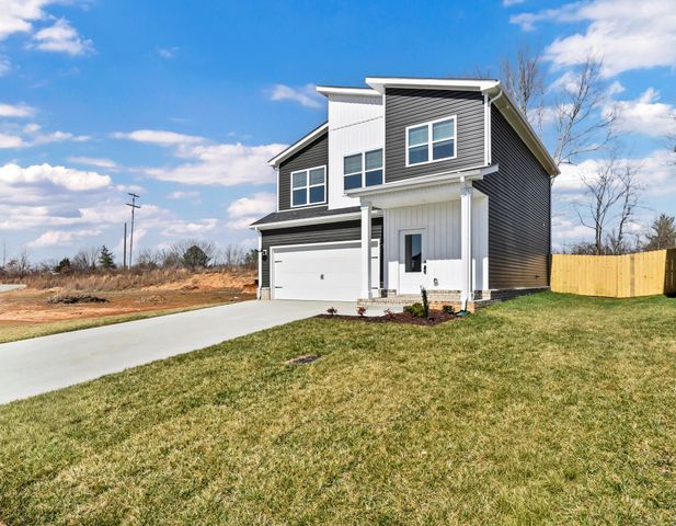 301 Wesson Dr, Clarksville, TN 37043